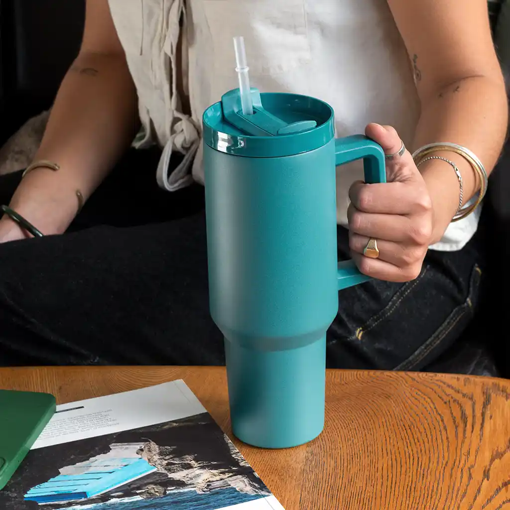 travel tumbler with handle (1.2ltr) - petrol blue