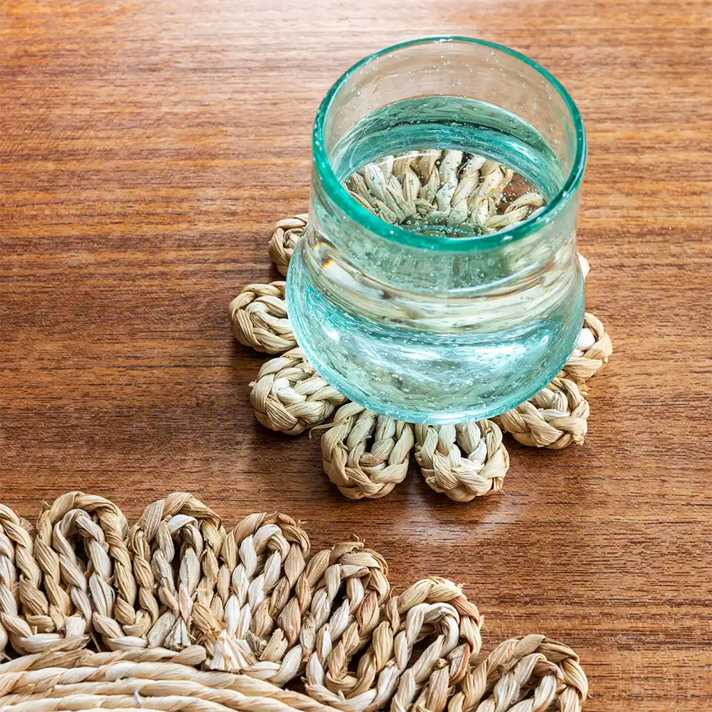 corn husk coaster - natural