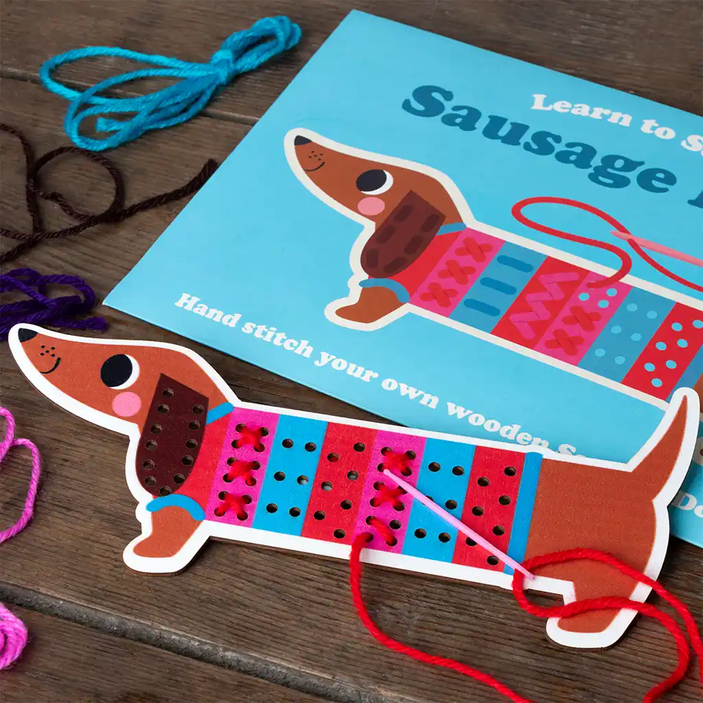 kit d'apprentissage de la couture au point main en bois - sausage dog