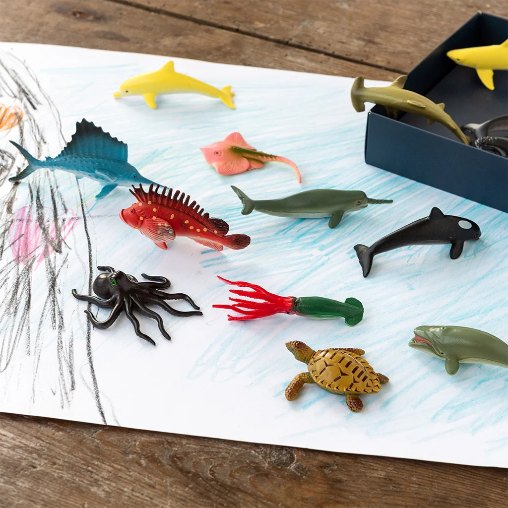 assorted ocean animals (box of 16)