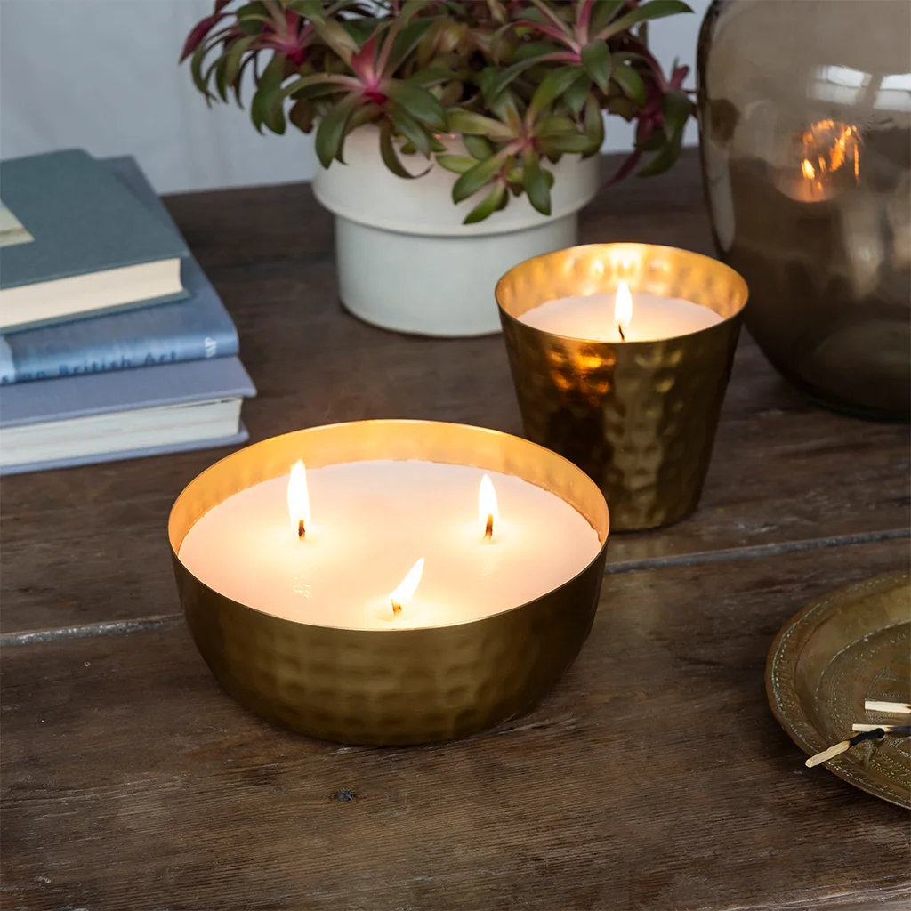 3-wick scented candle bowl - gold tone hammered metal