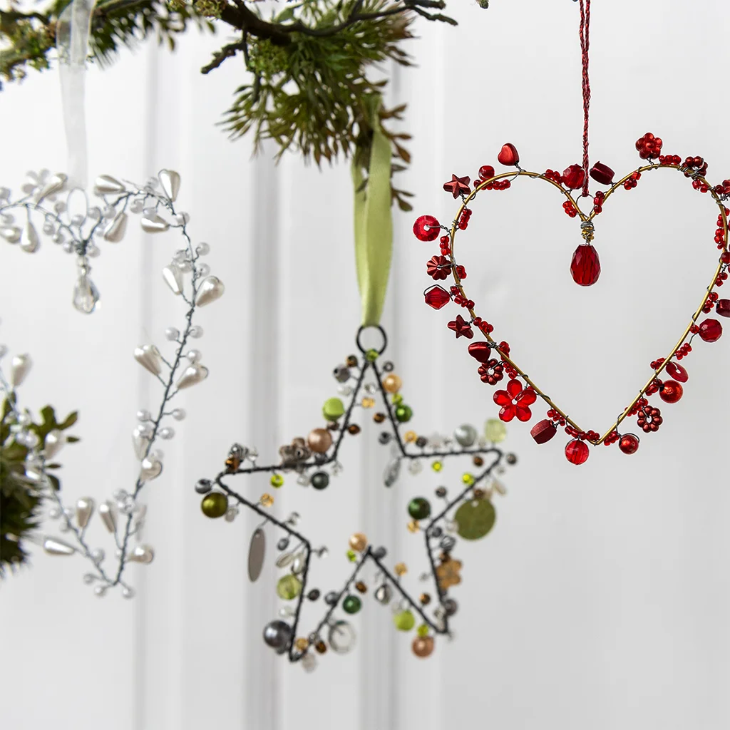 handmade beaded heart decoration (7x7cm) - red