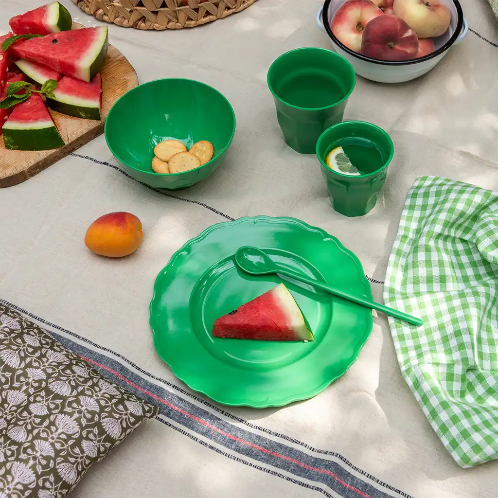 assiette mélamine (20cm) - vert vif