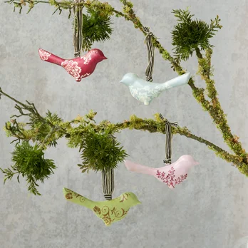 rustic metal bird hanging decoration (assorted colours) rustic metal bird hanging decoration (assorted colours)