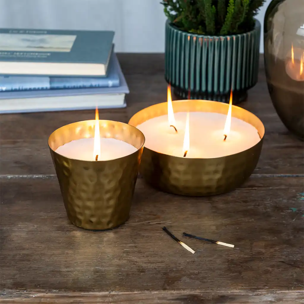 3-wick scented candle bowl - gold tone hammered metal