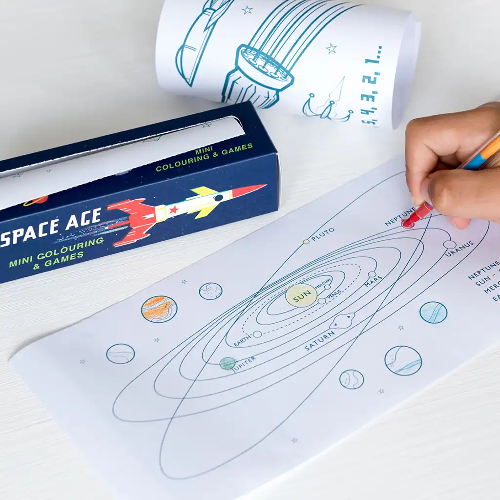 mini jeux et coloriage space age