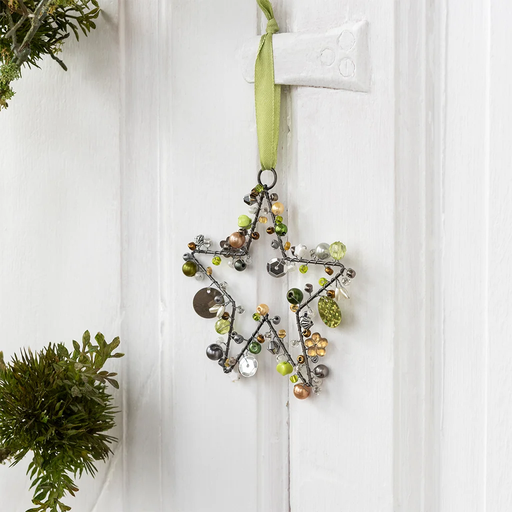 handmade beaded star decoration (10x10cm) - green