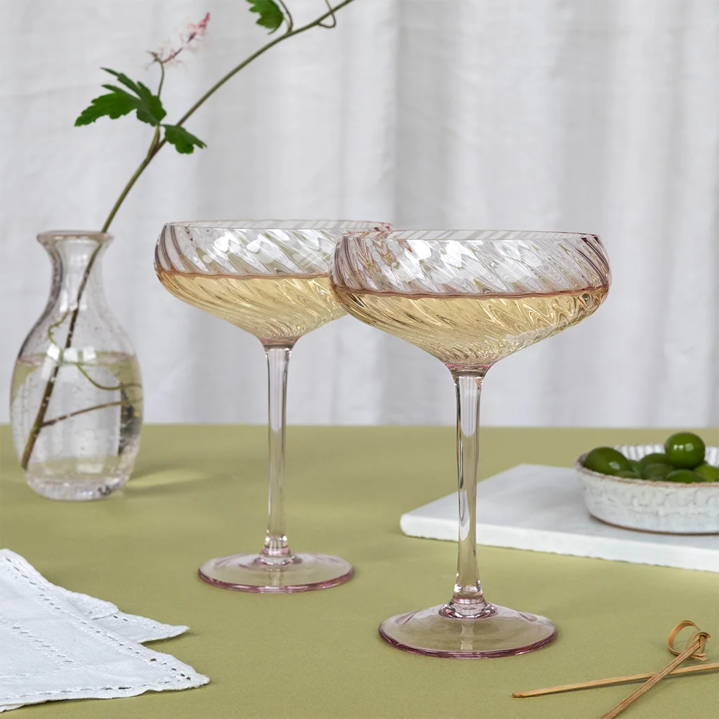 scalloped coupe cocktail glasses 250ml (set of 2) - pink